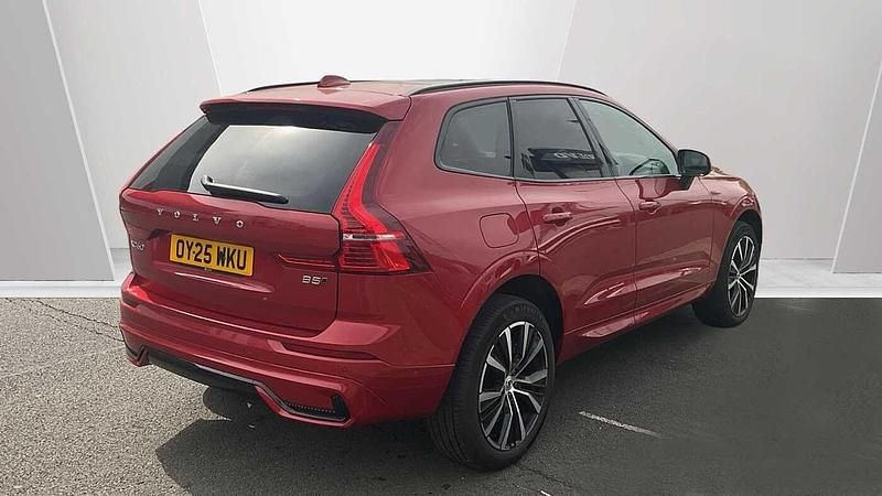 Used Volvo XC60 Ultra 247 HP (181 kW) 2025 Red SUV