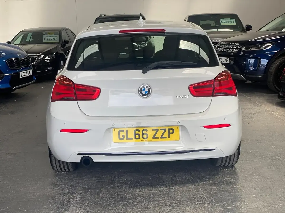 Used BMW 118 Sport Line 2016 White Hatchback