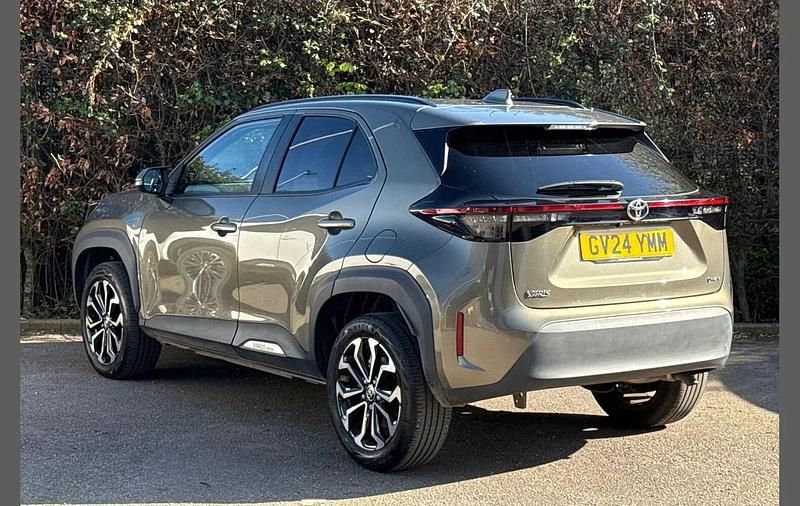 Used Toyota Yaris Cross Design 113 HP (83 kW) 2024 Other SUV