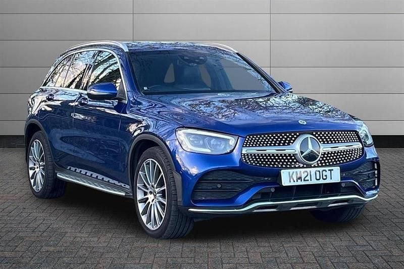 Brilliant blue Used 2021 Mercedes 220 AMG Line Premium Estate | £28,500 (Expensive) - Image 1/4