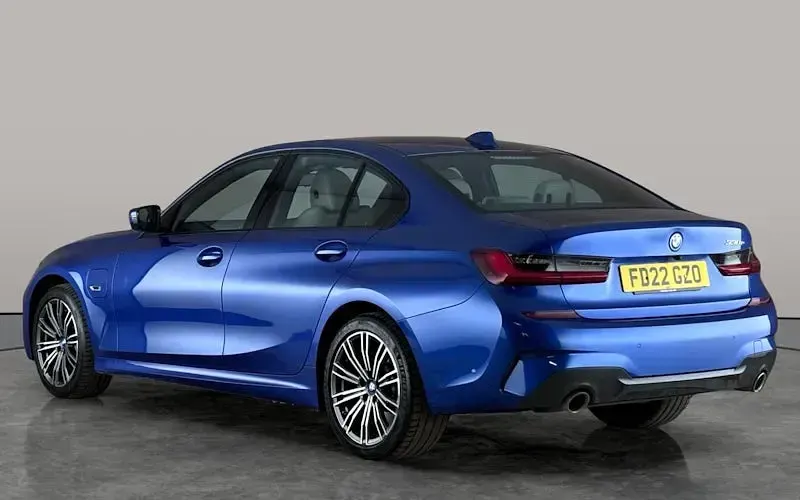 Used BMW 330e M Sport 292 HP (214 kW) 2022 Blue Sedan