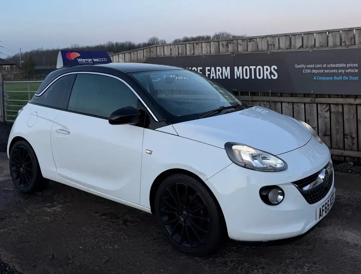 Used Vauxhall Adam Glam 2015 White Hatchback