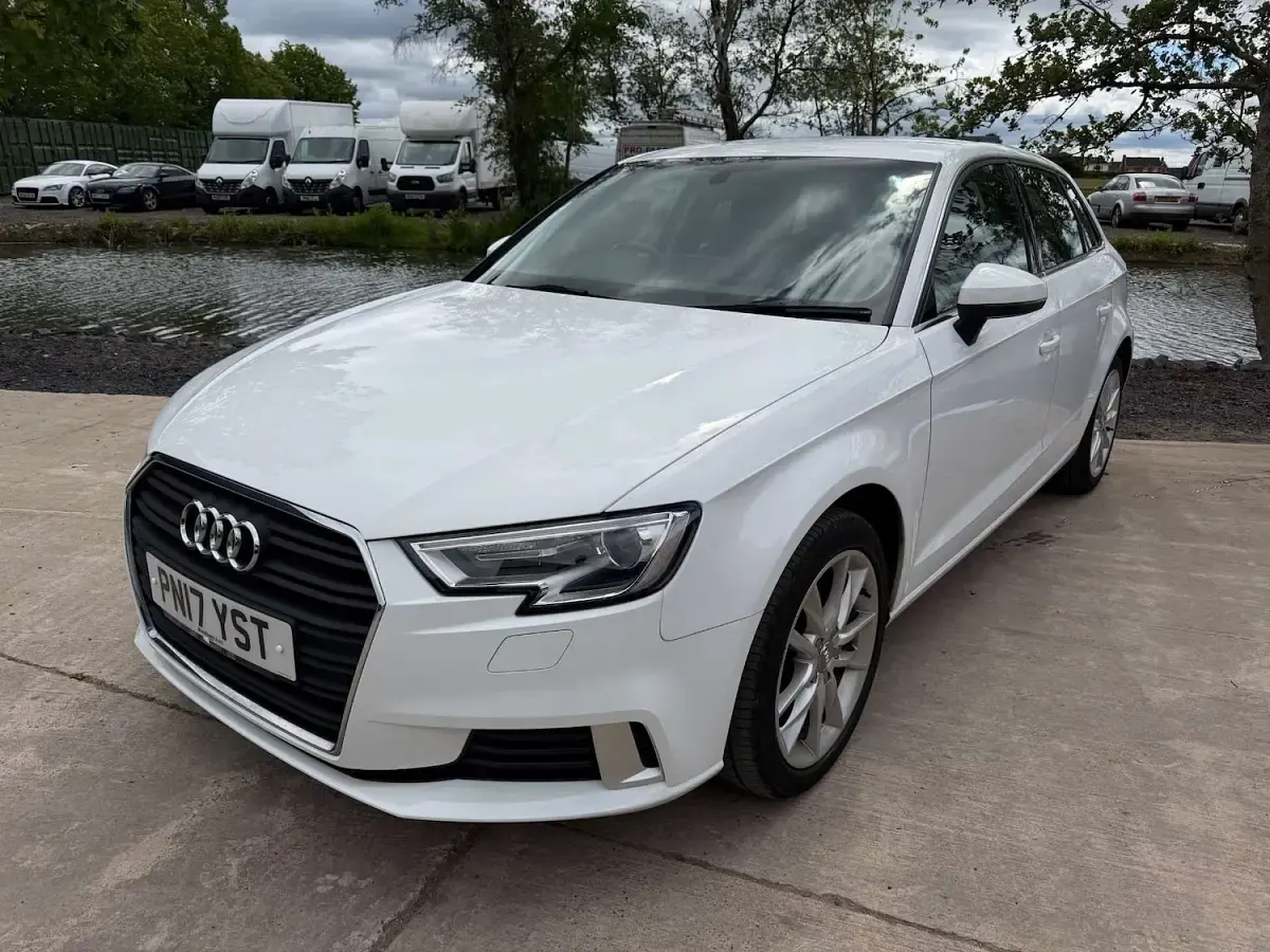 Used Audi A3 Sportback Sport 116 HP (85 kW) 2017 Hatchback