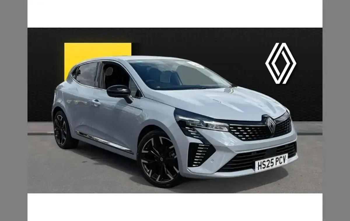 Used Renault Clio V Techno 90 HP (66 kW) 2025 Hatchback