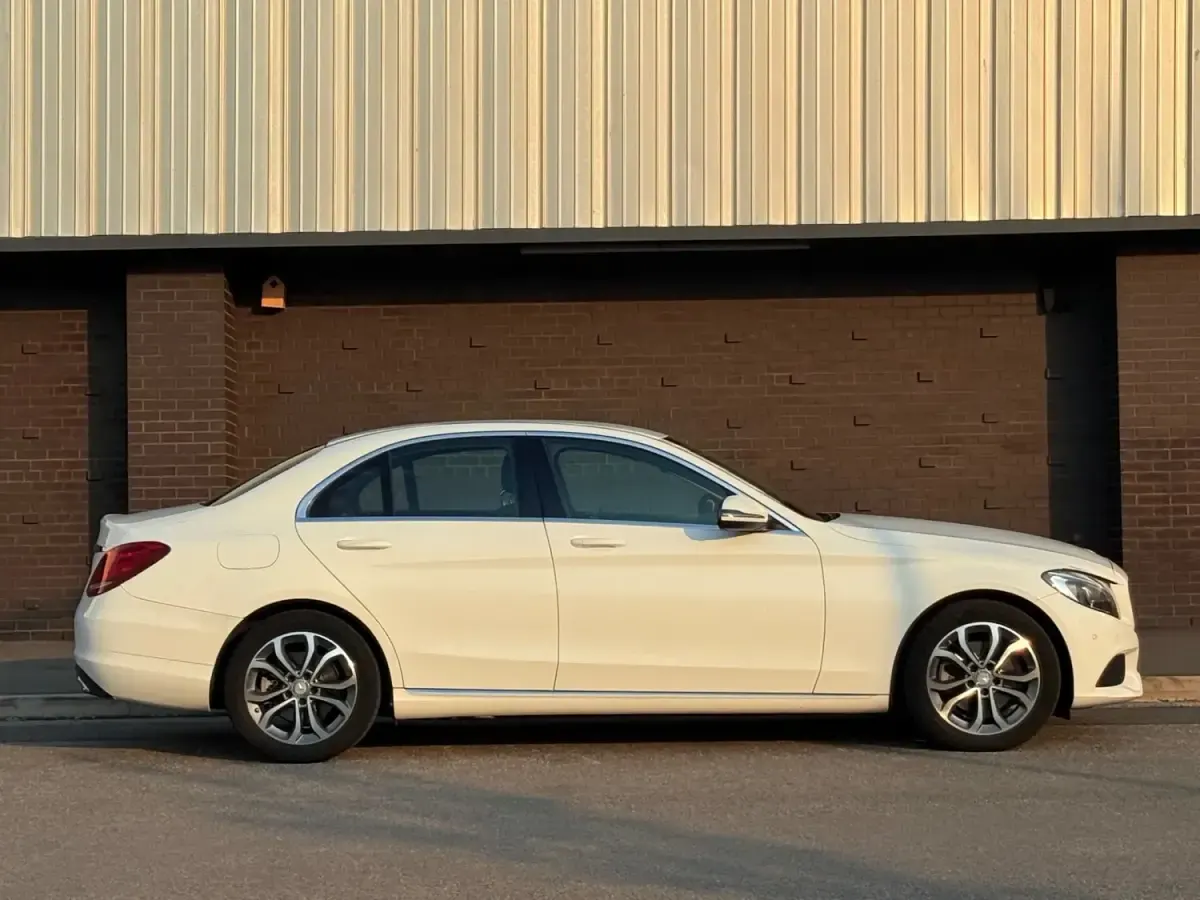 Usado Mercedes C220 170 HP (125 kW) 2015 Branco Sedan