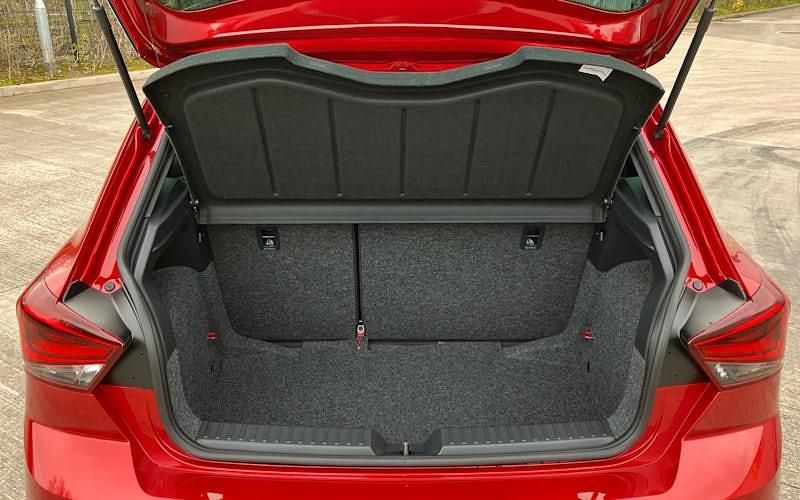 New Seat Ibiza FR 116 HP (85 kW) 2025 Red Hatchback