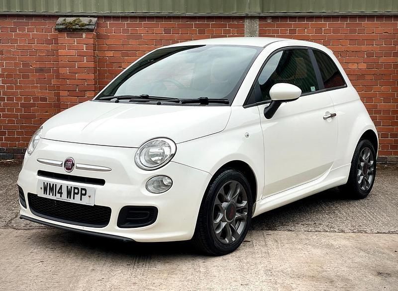 White Used 2014 Fiat 500 S Hatchback | £3,995 (Fair price) - Image 1/4