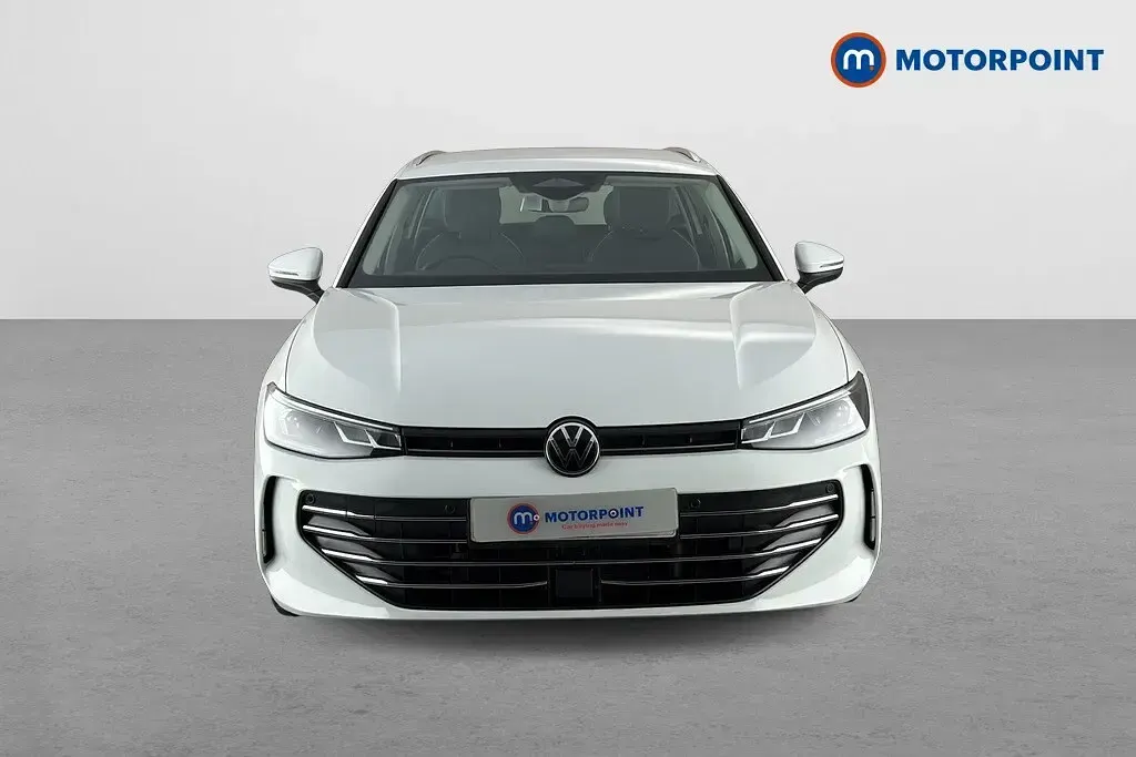 Used VW Passat Life 204 HP (150 kW) 2025 White Estate