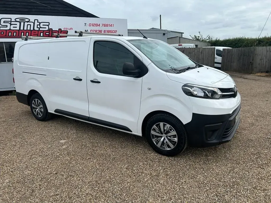 Used Toyota Proace 120 HP (88 kW) 2021 White MPV
