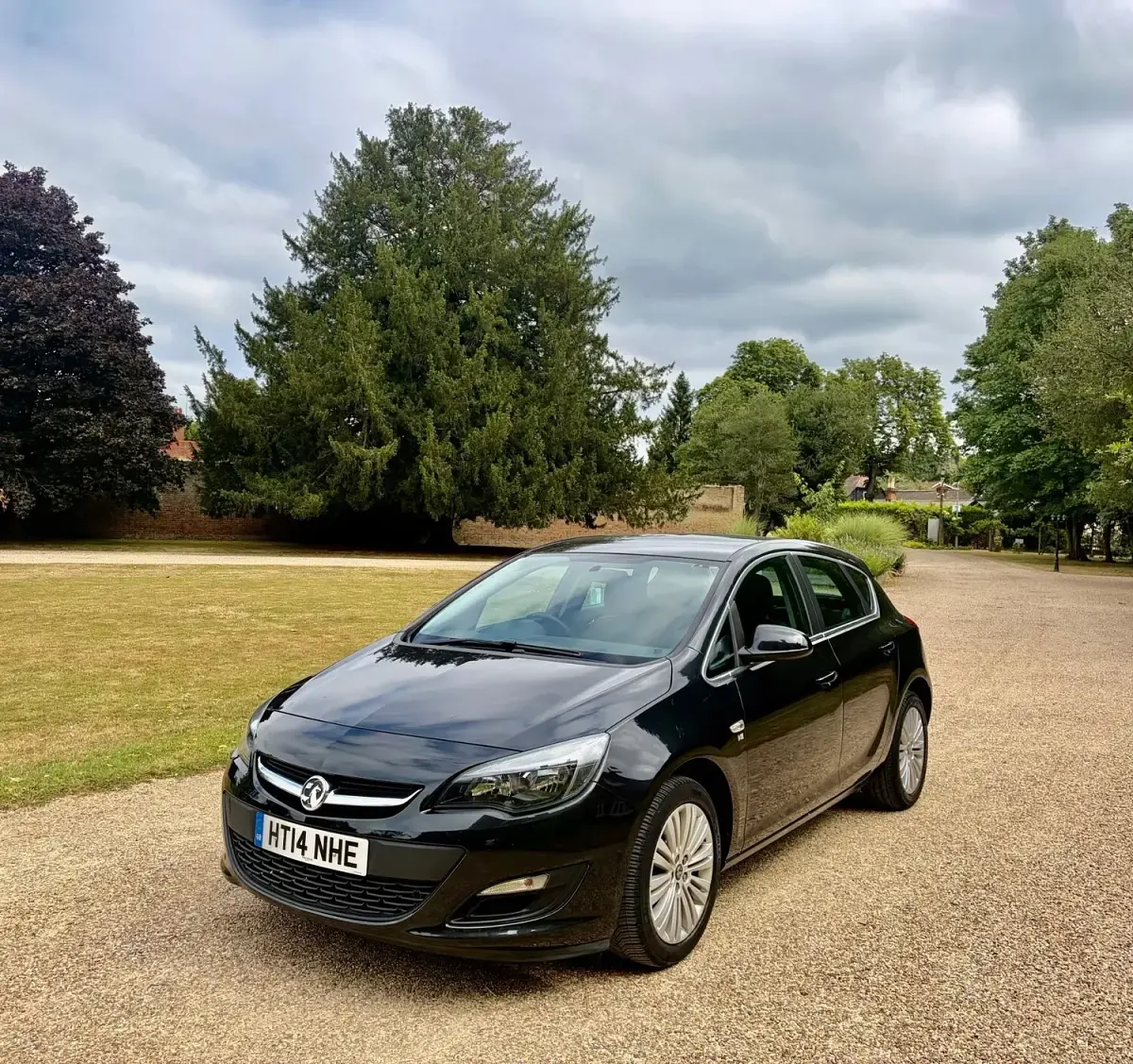 Used Vauxhall Astra Excite 2014 Black Hatchback