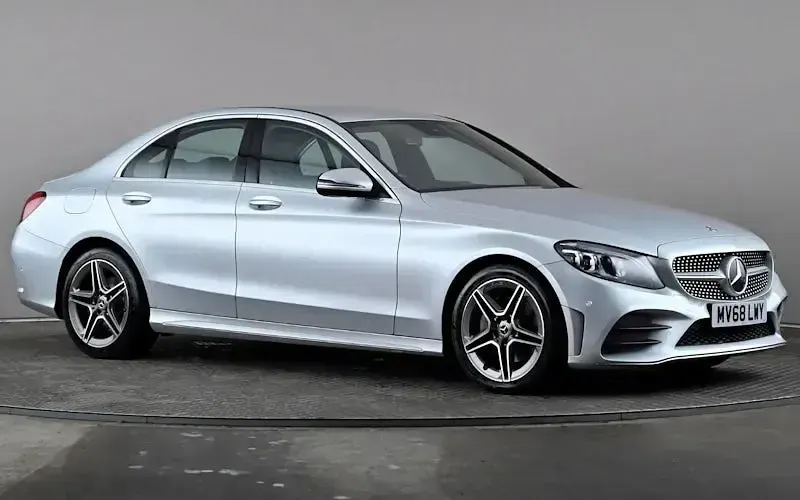 Used Mercedes C220 AMG Line Premium 194 HP (142 kW) 2019 Sedan
