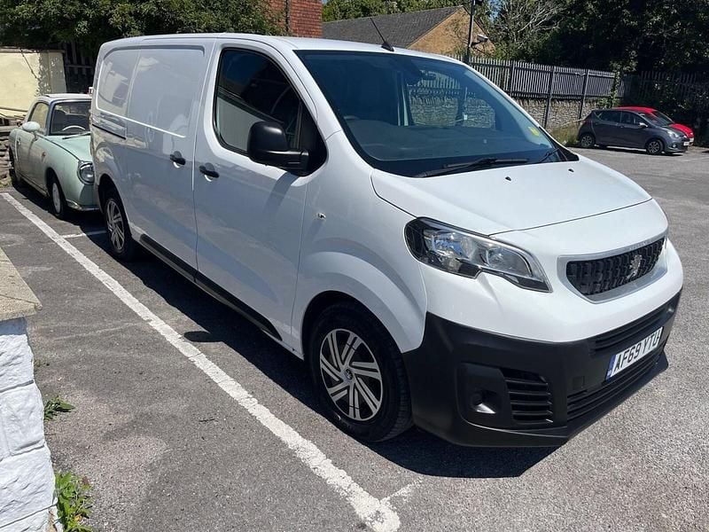 White Used 2019 Peugeot Expert S Van | £7,500 (Fair price) - Image 1/4