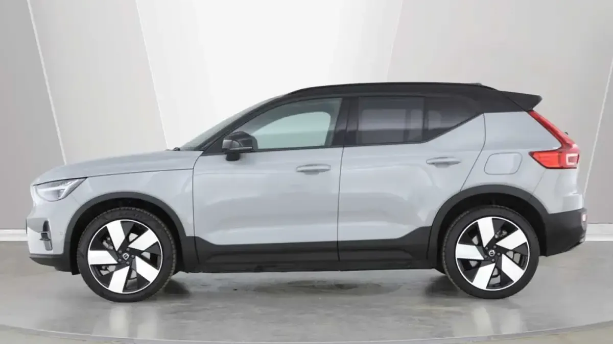 Used Volvo EX40 Ultra 182 kW (248 HP) 2026 SUV
