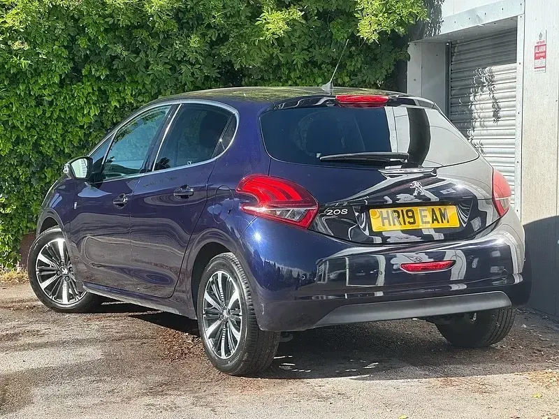Used Peugeot 208 S 100 HP (73 kW) 2019 Blue Hatchback