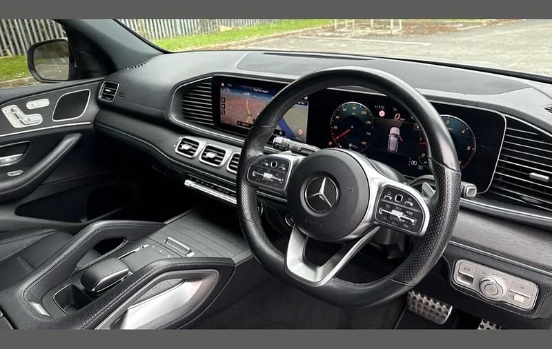 Used Mercedes GLE300 AMG Line Premium 245 HP (180 kW) 2020 Silver SUV