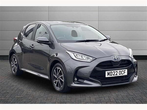 Used 2022 Toyota Yaris Design Hatchback | £16,850 (Fair price) - Image 1/3