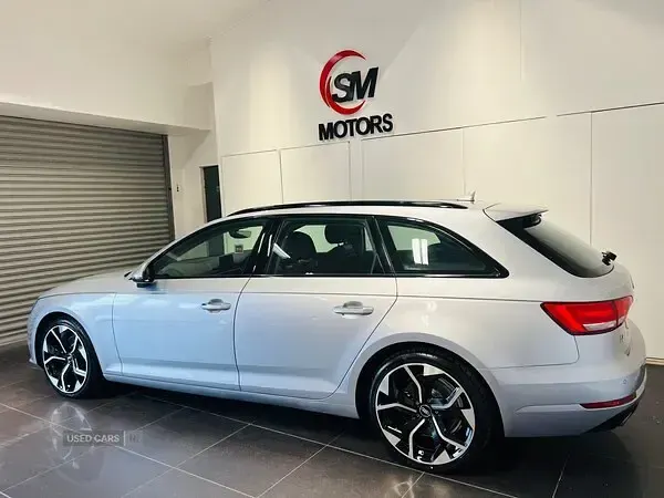 Used Audi A4 147 HP (108 kW) 2018 Silver Estate