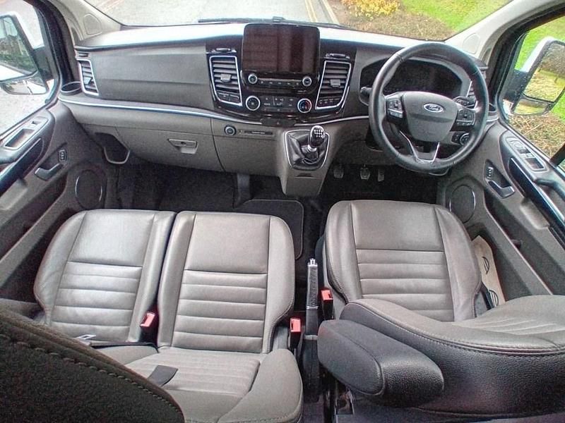 White Used 2021 Ford Tourneo Titanium MPV | £18,300 (Fair price) - Image 1/3