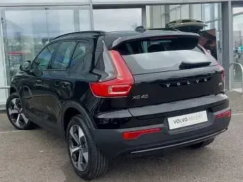 New Volvo XC40 Plus 163 HP (119 kW) 2026 Special metallic  onyx black SUV