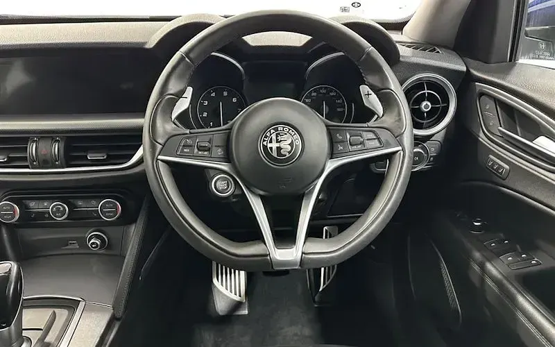 Used Alfa Romeo Stelvio Edizione Speciale 280 HP (205 kW) 2018 Blue SUV