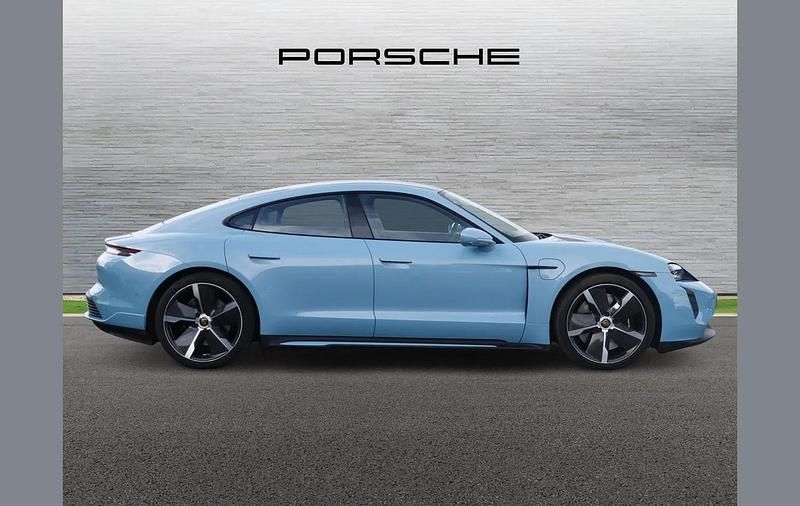 Used Porsche Taycan 419 kW (571 HP) 2020 Blue Sedan