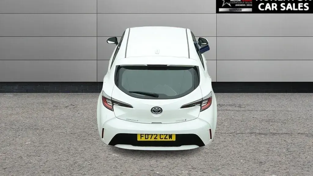 Used Toyota Corolla 2023 White Hatchback