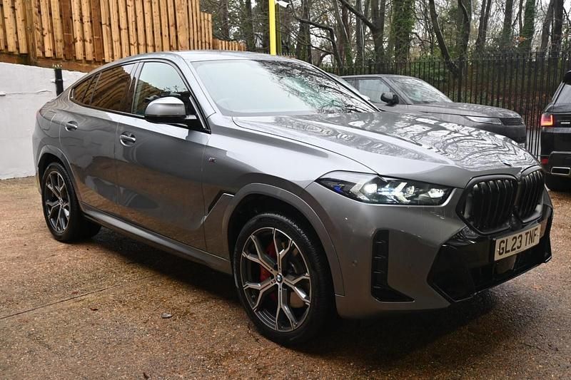 Usado BMW X6 M Sport 2023 Gris SUV