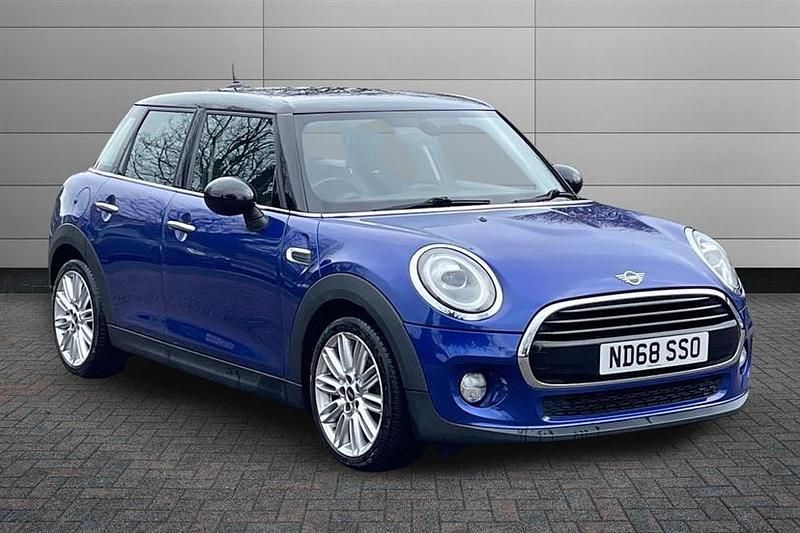 Used Mini Cooper 136 HP (100 kW) 2018 Blue Hatchback