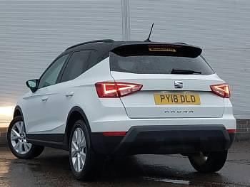 Used Seat Arona SE Technology 95 HP (69 kW) 2018 White SUV