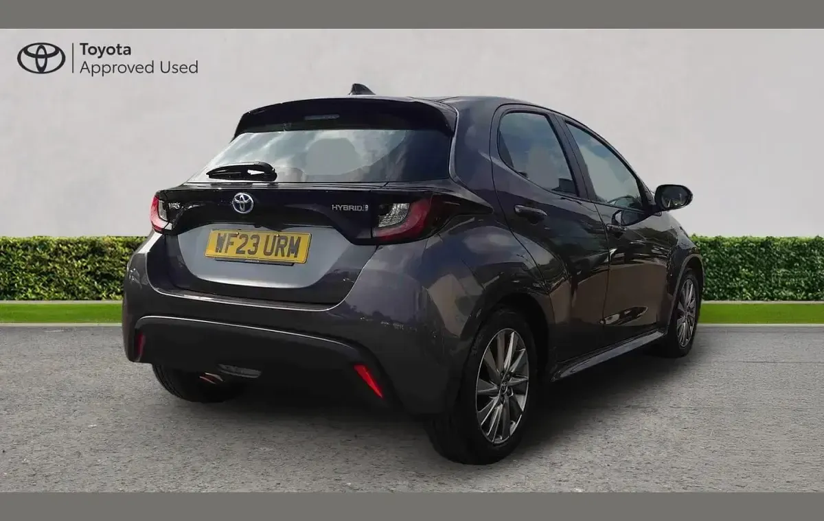 Used Toyota Yaris 113 HP (83 kW) 2023 Grey Hatchback