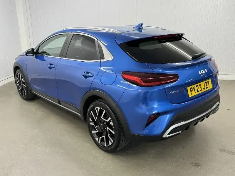 Używany Kia XCeed 158 KM (116 kW) 2023 Niebieski SUV