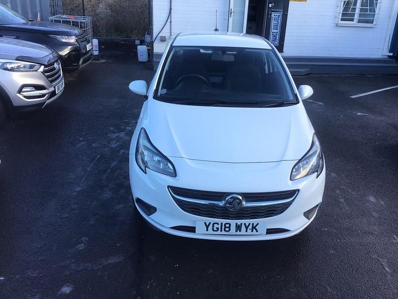 Used Vauxhall Corsa 95 HP (69 kW) 2018 White Hatchback