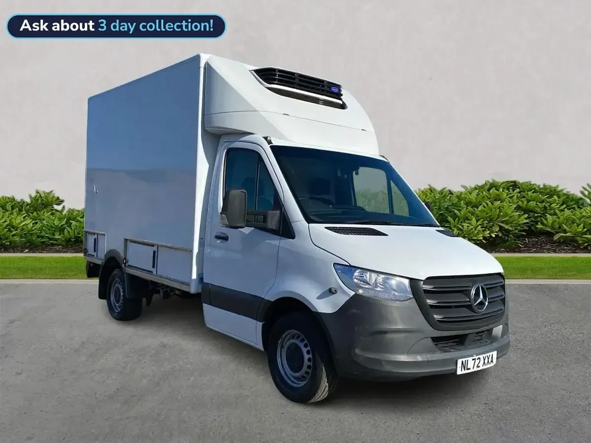 Begagnad Mercedes Sprinter Progressive 2023 Vit Van