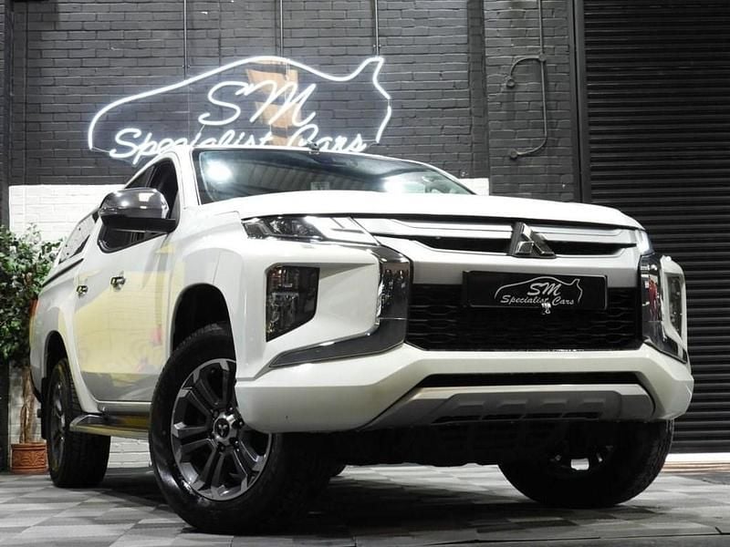 Used Mitsubishi L200 2020 White Pickup