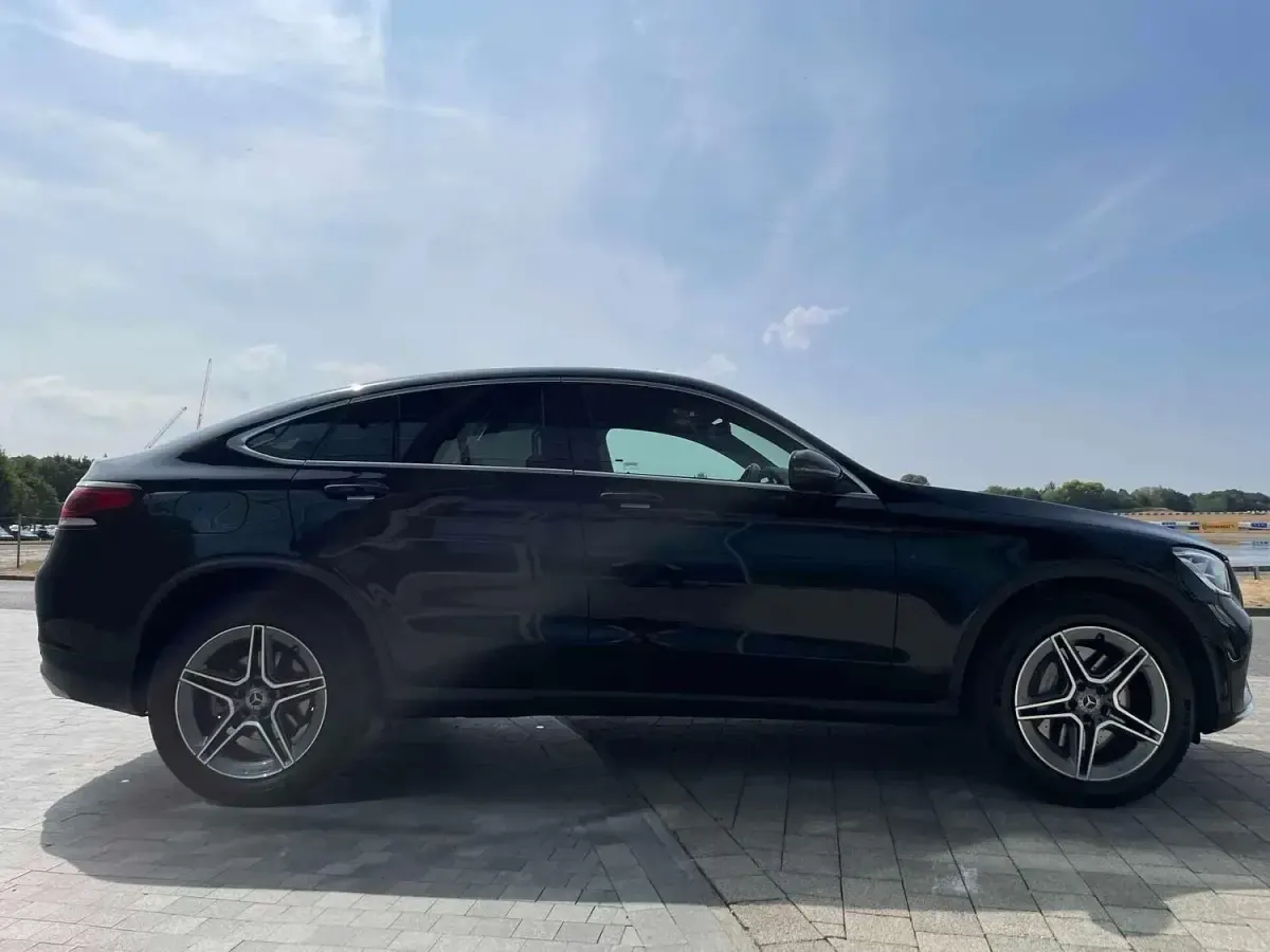 Used Mercedes GLC300e AMG line 2023 Black SUV