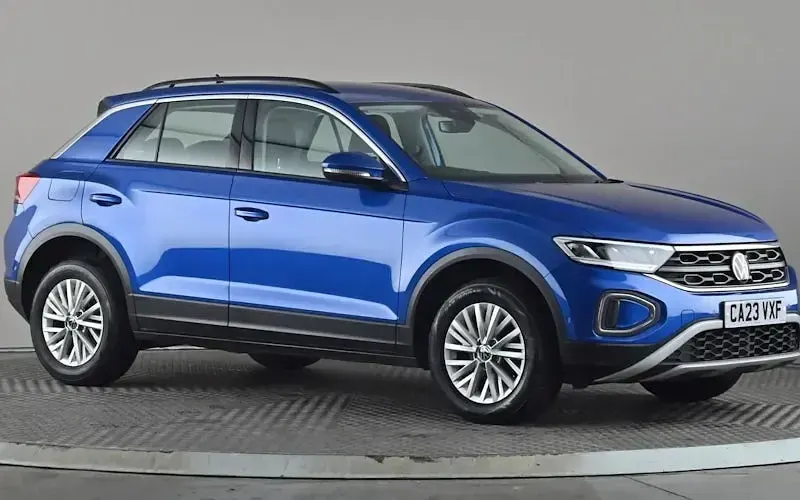 Used VW T-Roc Life 110 HP (80 kW) 2023 SUV