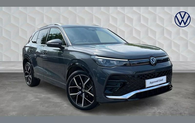 Grey Used 2025 VW Tiguan R-line SUV | £38,098 (Expensive) - Image 1/4
