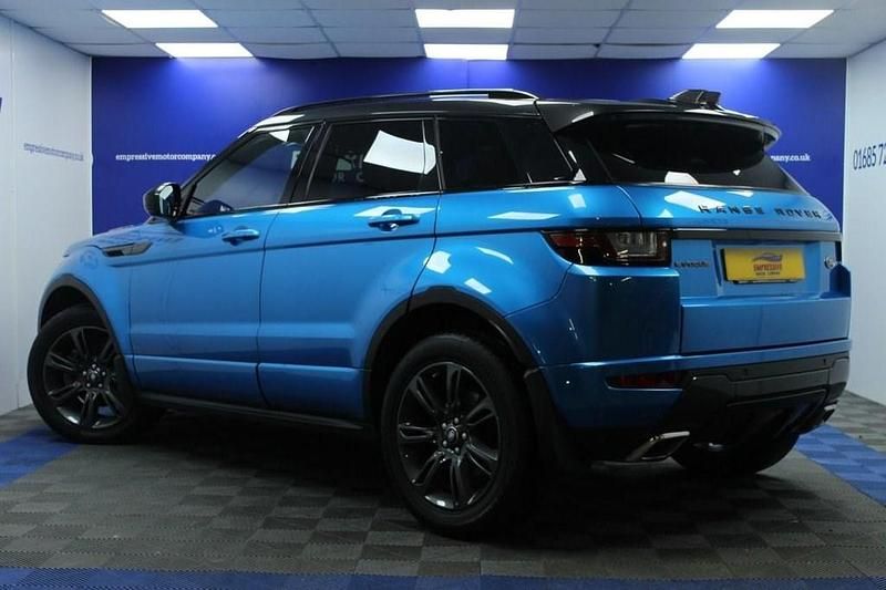 Used Land Rover Range Rover evoque Landmark 180 HP (132 kW) 2019 Blue Estate