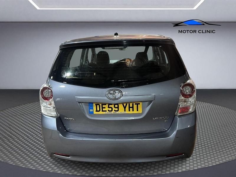 Used Toyota Verso 147 HP (108 kW) 2009 Blue MPV