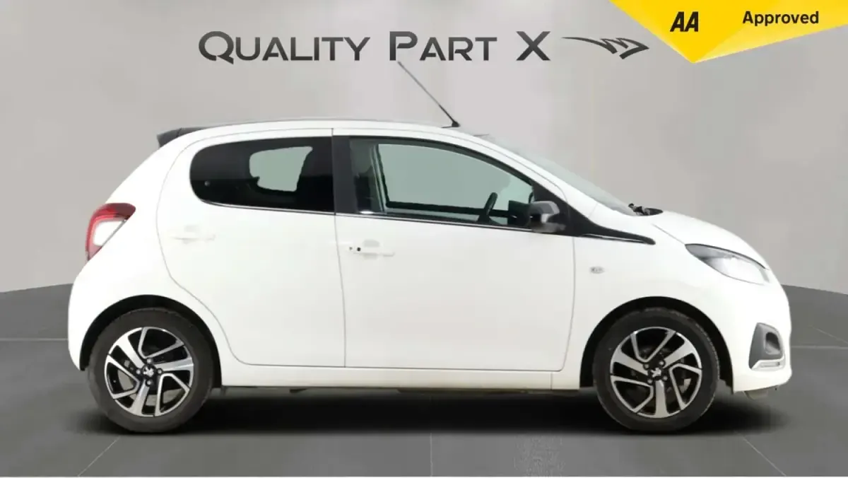 Begagnad Peugeot 108 Allure 72 HK (52 kW) 2021 Vit Halvkombi