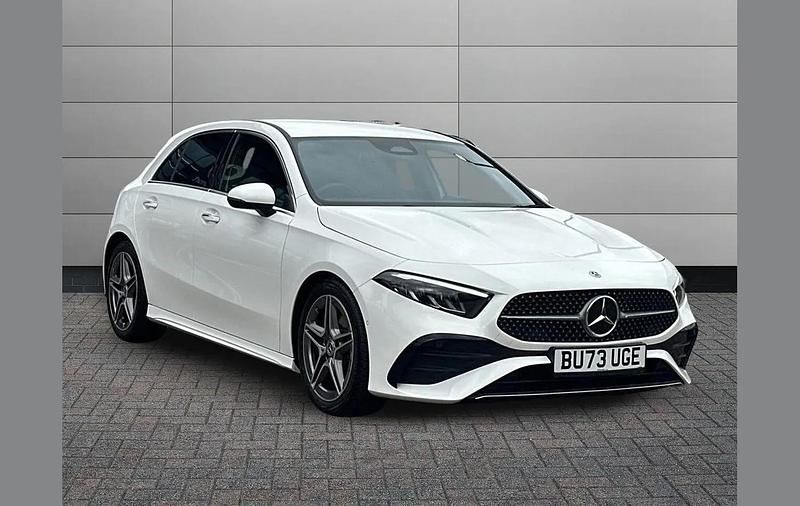 Used Mercedes A180 Executive 134 HP (98 kW) 2024 White Hatchback