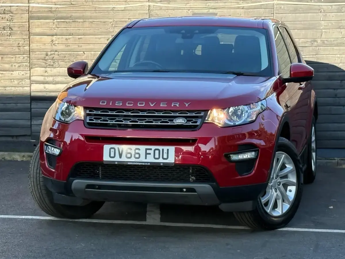 Used Land Rover Discovery Sport SE 180 HP (132 kW) 2016 Red SUV