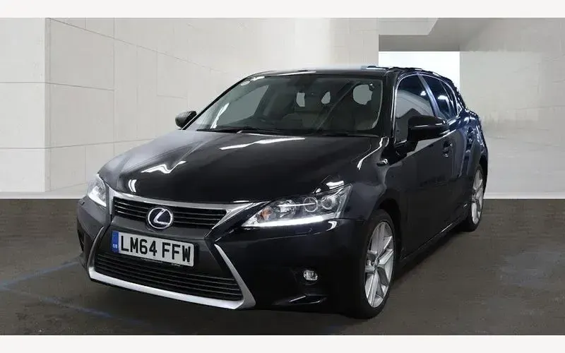 Used Lexus CT200h 136 HP (100 kW) 2017 Hatchback