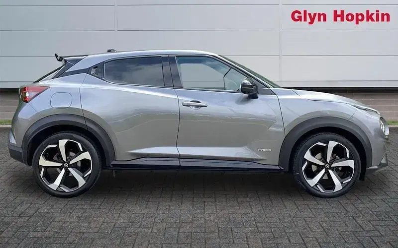 Used Nissan Juke Tekna 143 HP (105 kW) 2023 Grey SUV