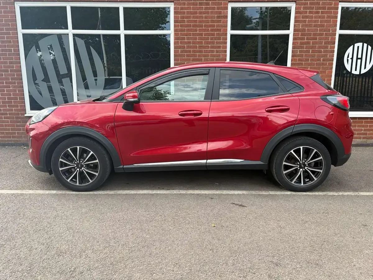 Used Ford Puma Titanium 123 HP (90 kW) 2020 Red SUV