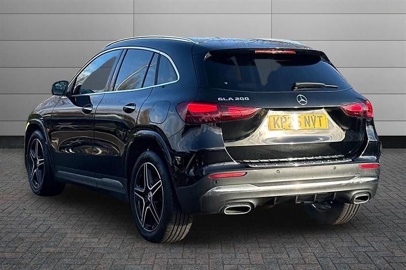Used Mercedes GLA200 Executive 163 HP (119 kW) 2025 Black SUV