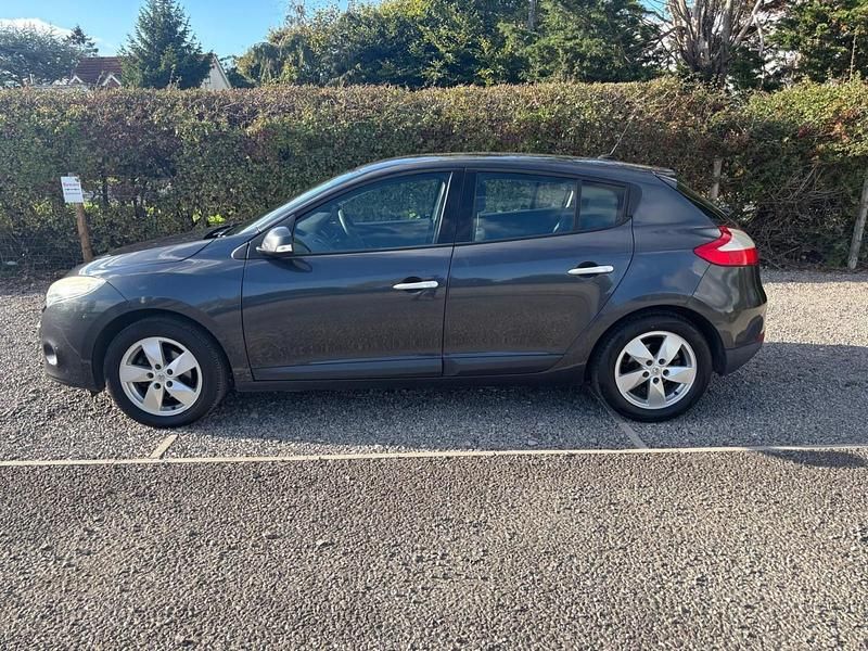 Used Renault Mégane III Dynamique 110 HP (80 kW) 2011 Grey Hatchback