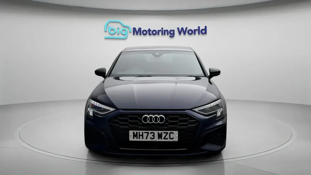 Used Audi A3 Sportback e-tron Competition 245 HP (180 kW) 2024 Blue Hatchback