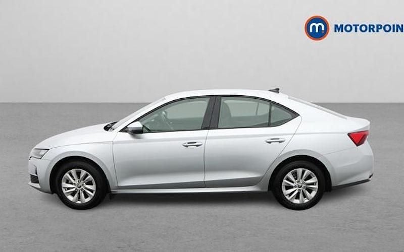 Used Skoda Octavia SE Technology 116 HP (85 kW) 2024 Silver Hatchback