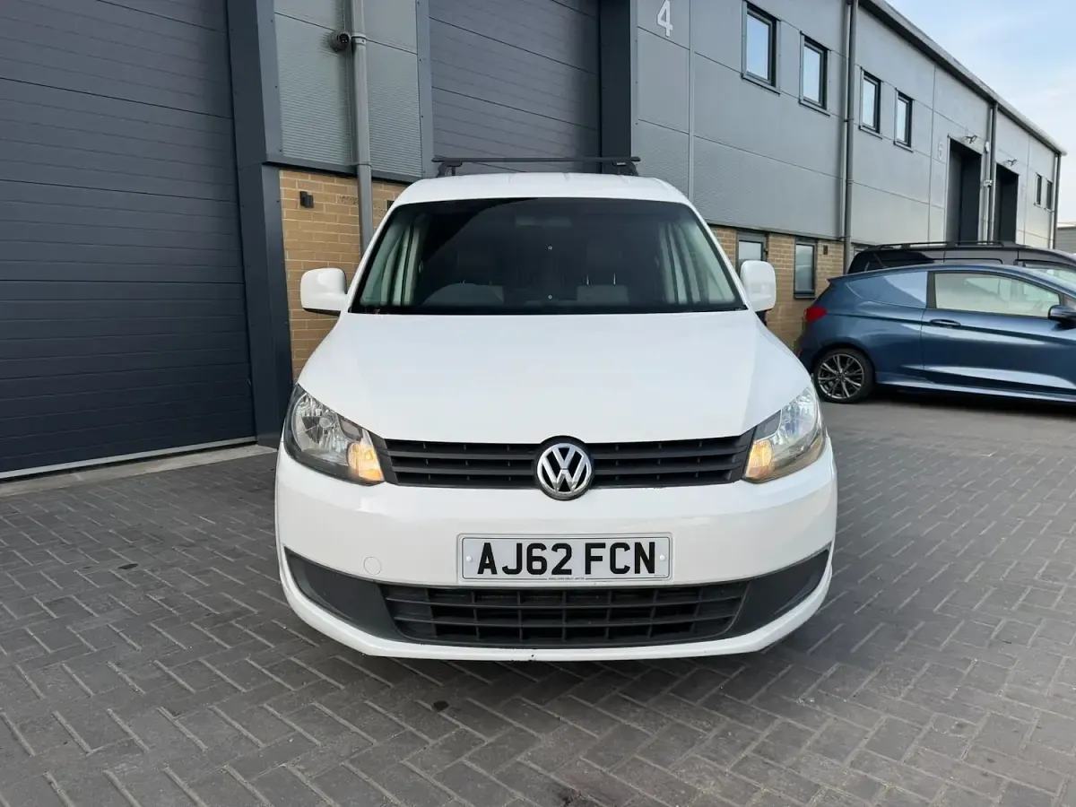 Used VW Caddy 102 HP (75 kW) 2012 White MPV